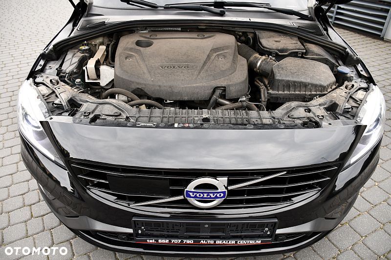 Volvo V60 D4 Geartronic R-Design - 37