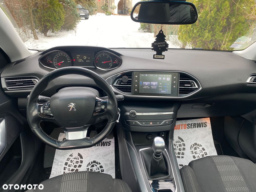 Peugeot 308 1.6 e-HDi Allure S&S - 10