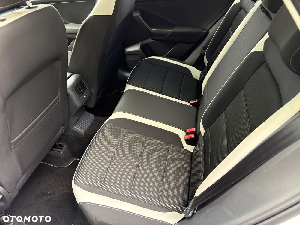 Volkswagen T-Roc 1.5 TSI ACT Premium - 16