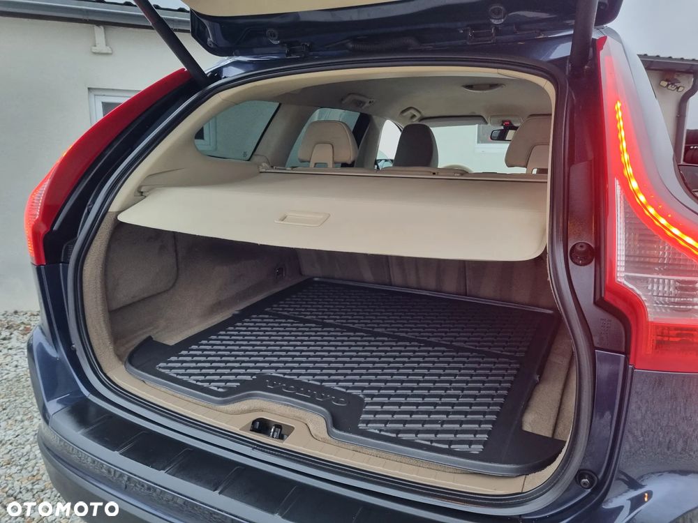 Volvo XC 60 D3 Momentum - 14