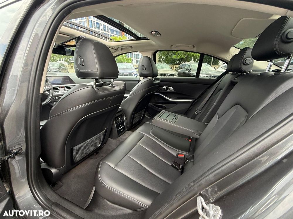 BMW Seria 3 320d xDrive AT Luxury Line - 34