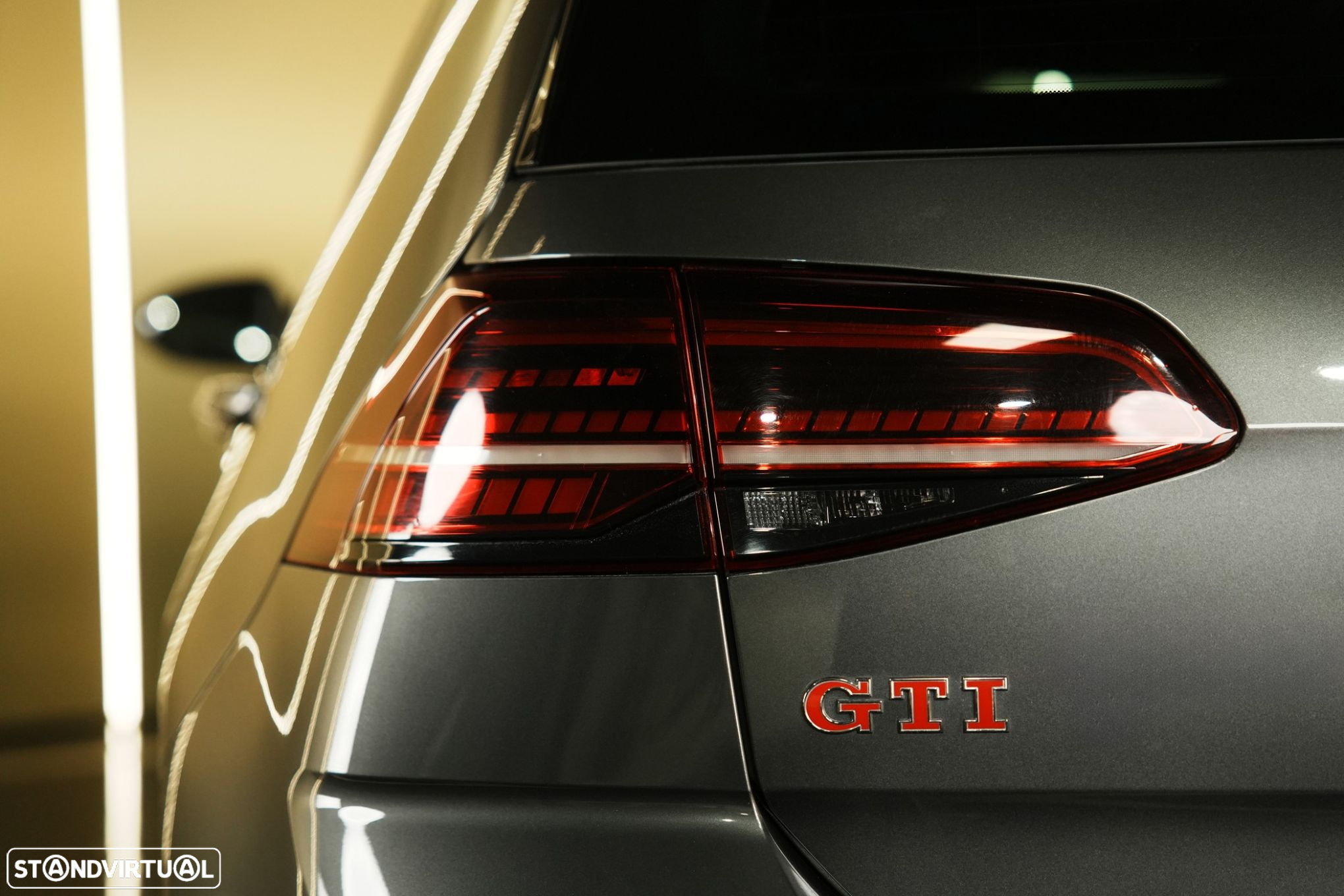 VW Golf 2.0 TSI GTI DSG - 16
