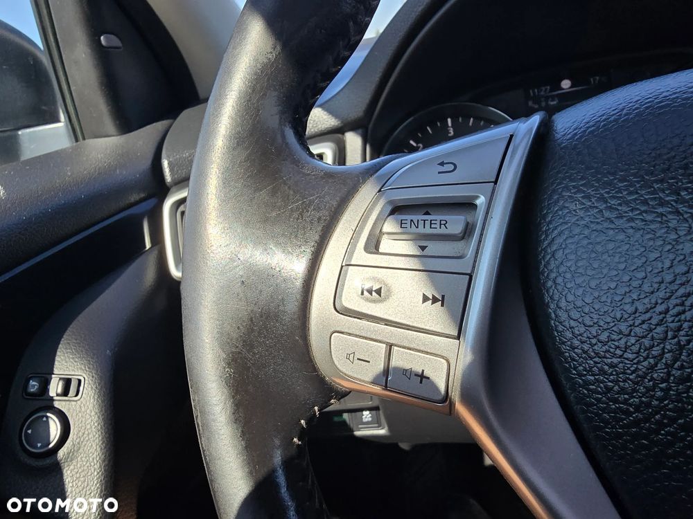Nissan Qashqai 1.6 DCi N-Connecta Xtronic EU6 - 23