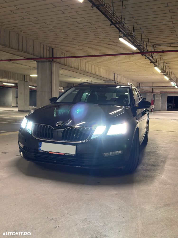 Skoda Octavia 2.0 TDI DSG Style - 3