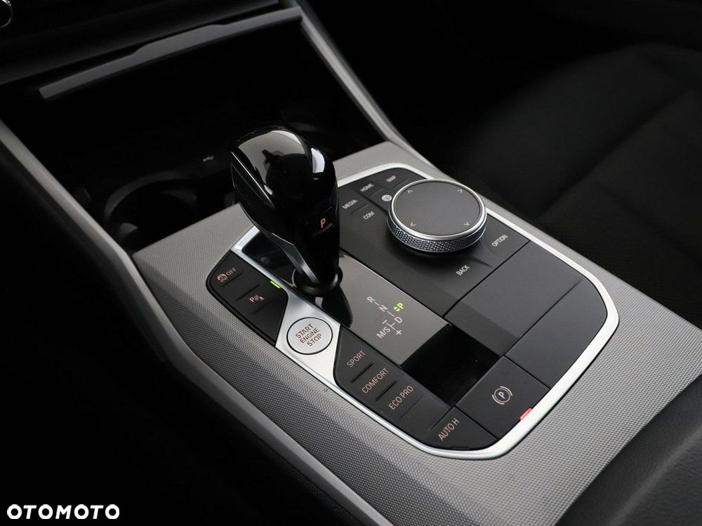 BMW Seria 3 320d xDrive MHEV Advantage - 31