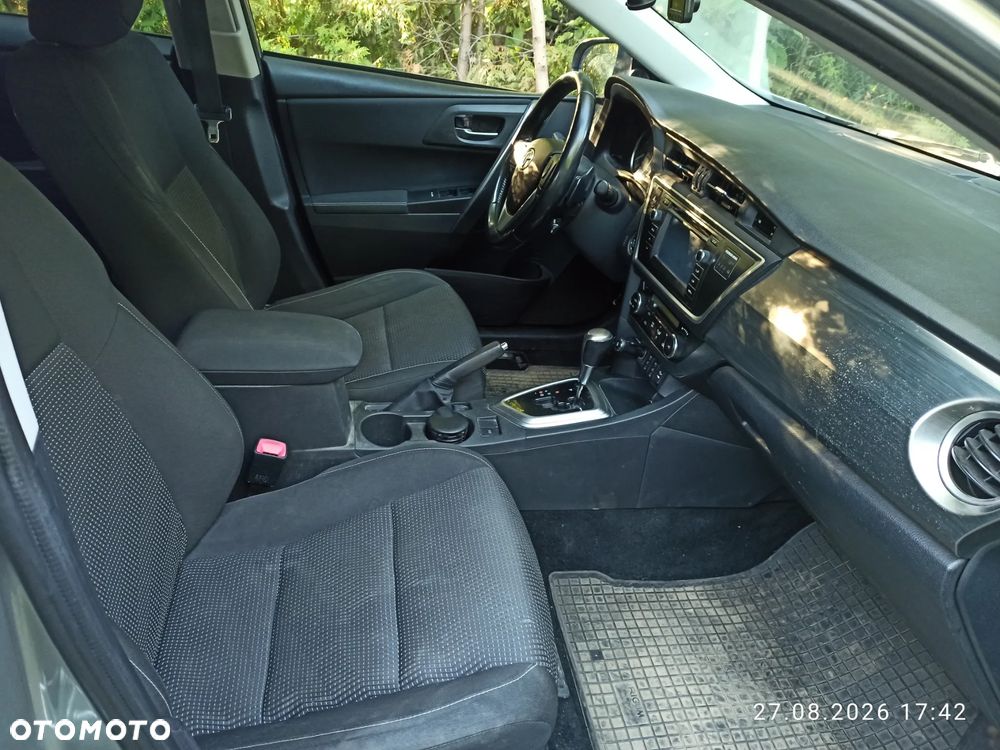 Toyota Auris 1.6 Premium MS - 13