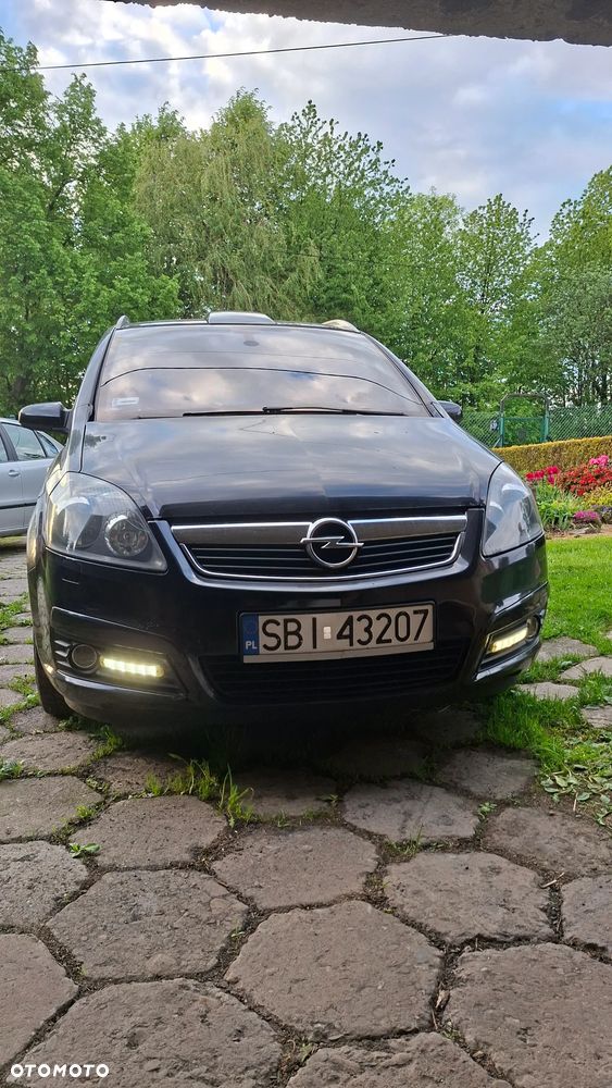 Opel Zafira - 1