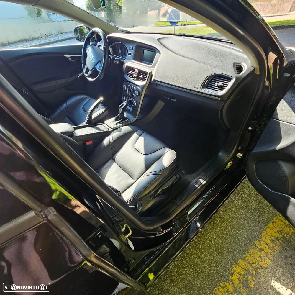 Volvo V40 1.6 D2 Kinetic Powershift Eco - 34
