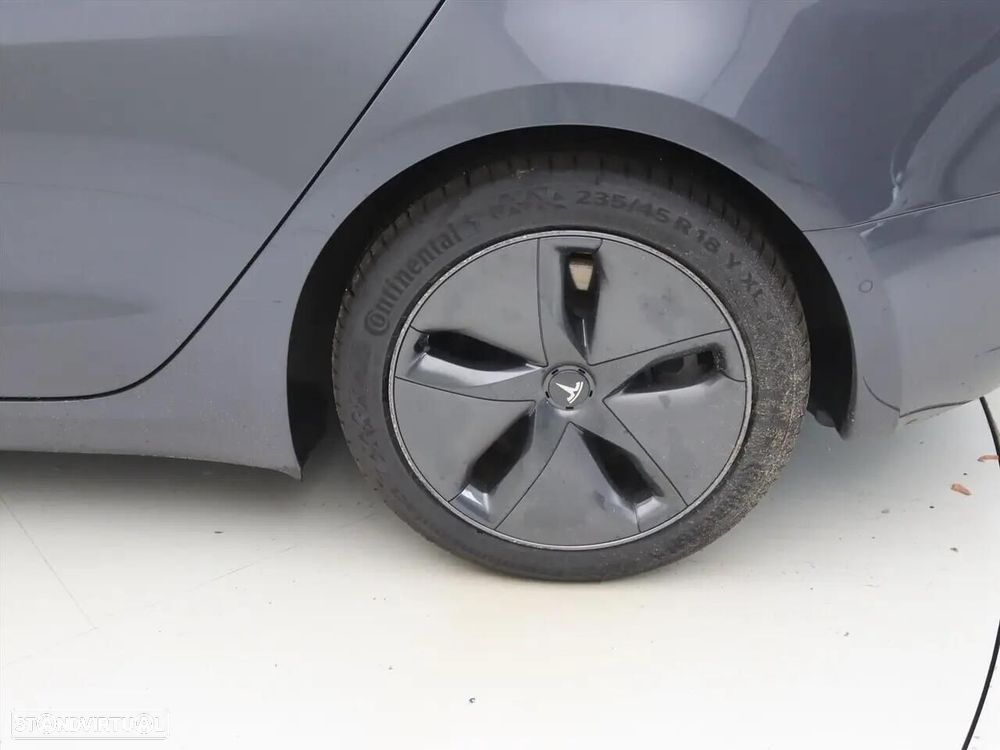 Tesla Model 3 Standard Range Plus RWD - 11