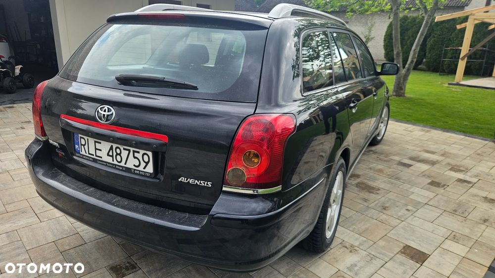 Toyota Avensis - 3