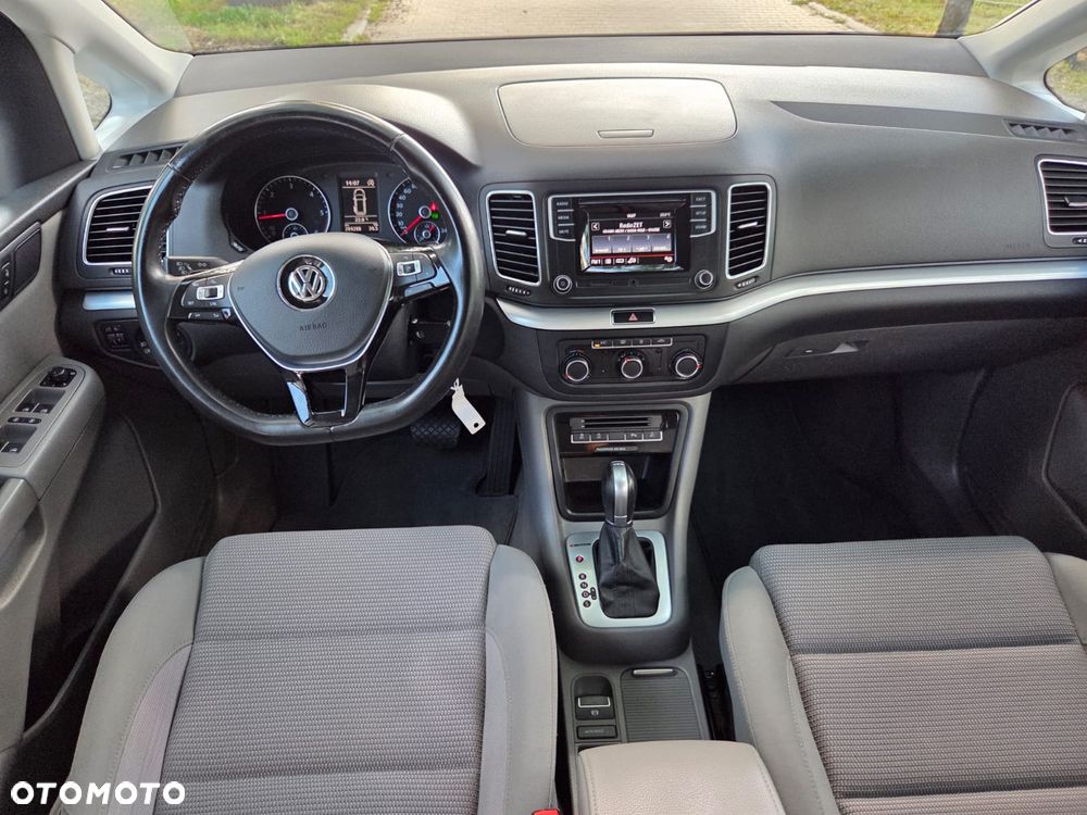 Volkswagen Sharan - 10