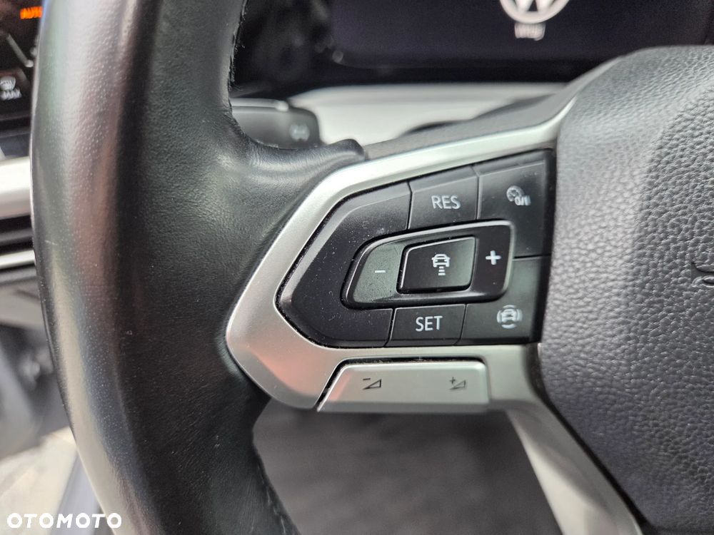Volkswagen Golf 2.0 TDI Life - 27