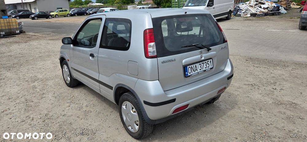Suzuki Ignis 1.3 - 6