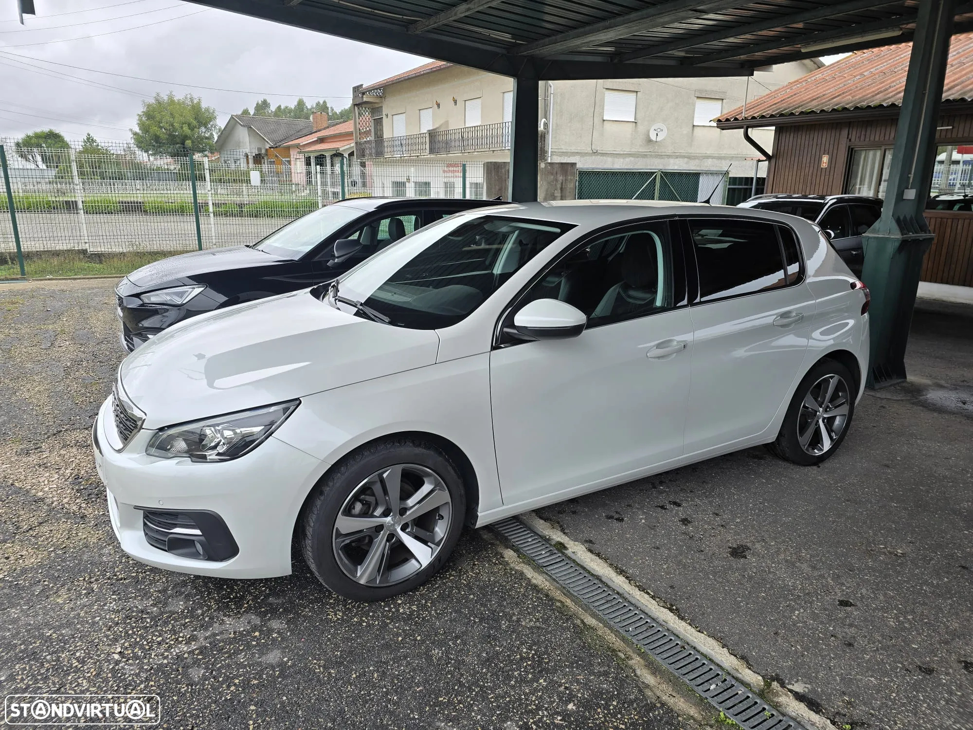 Peugeot 308 1.5 BlueHDi Allure Pack - 4