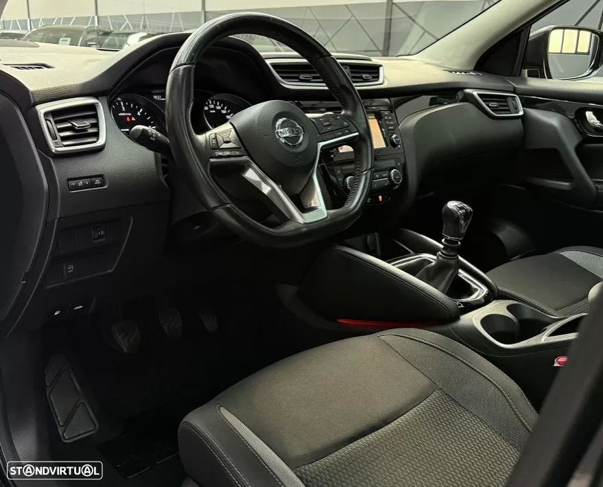 Nissan Qashqai 1.5 dCi N-Connecta - 19