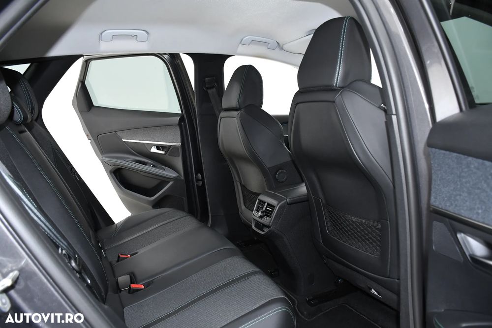 Peugeot 3008 1.2 PureTech S&S EAT8 Allure - 15