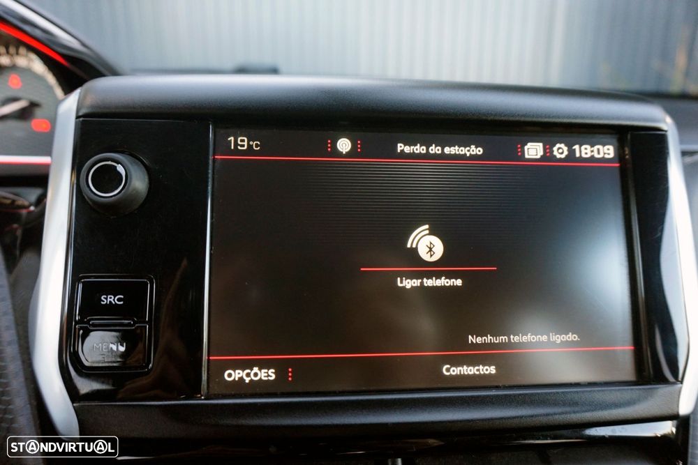 Peugeot 2008 1.2 PureTech GT Line - 18