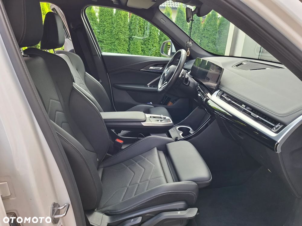 BMW X1 xDrive20d mHEV - 15