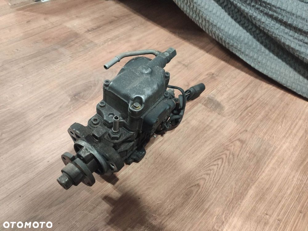 KL POMPA WTRYSKOWA VW AUDI SKODA 1.9 TDI 038130107D 10 PIN - 2