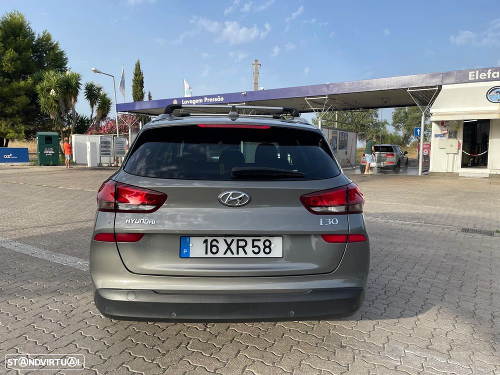 Hyundai i30 SW 1.6 CRDi Style 7DCT - 7
