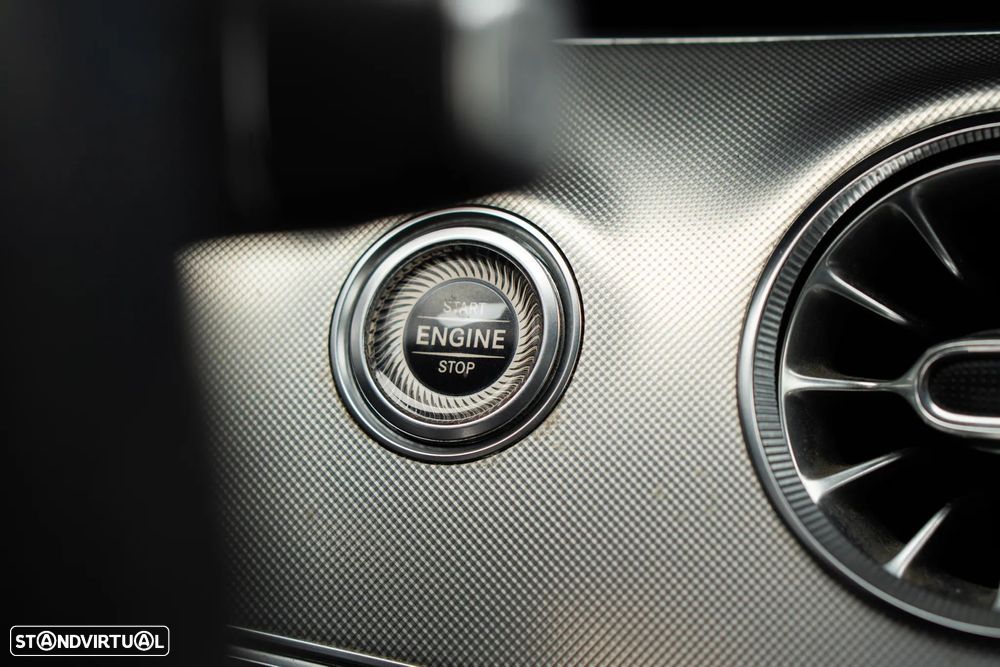 Mercedes-Benz E 220 d AMG Line - 33