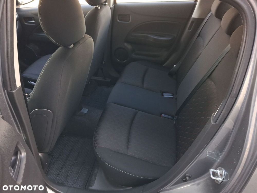 Mitsubishi Space Star - 14