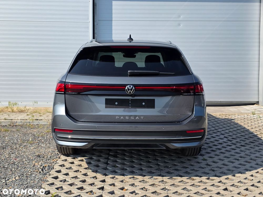 Volkswagen Passat - 8