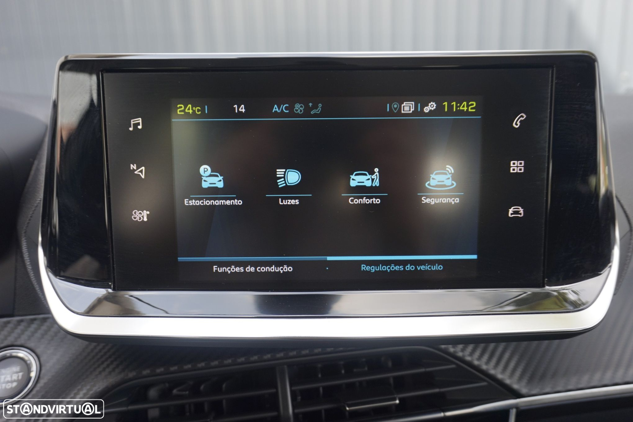 Peugeot e-208 Active - 22