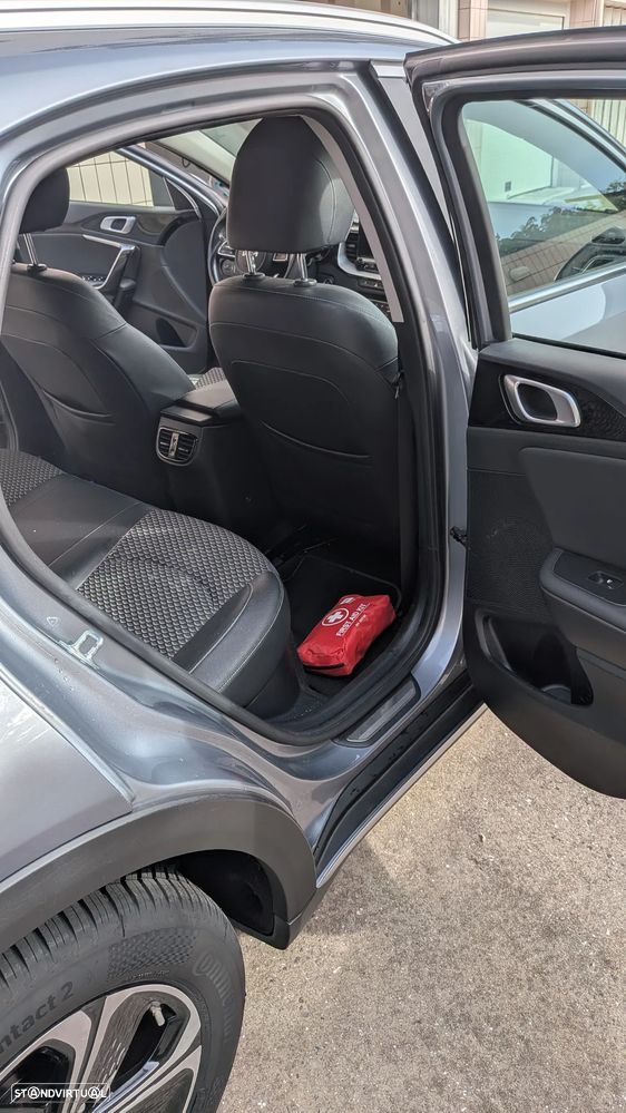 Kia XCeed - 8