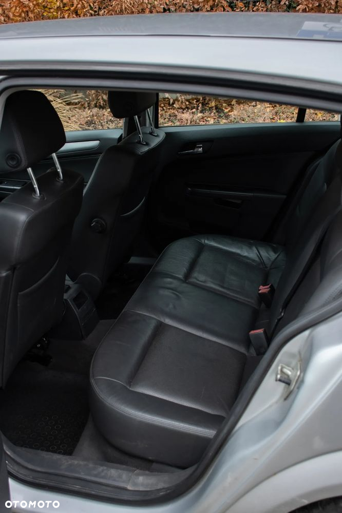 Opel Astra 2.0 Turbo Sport - 13