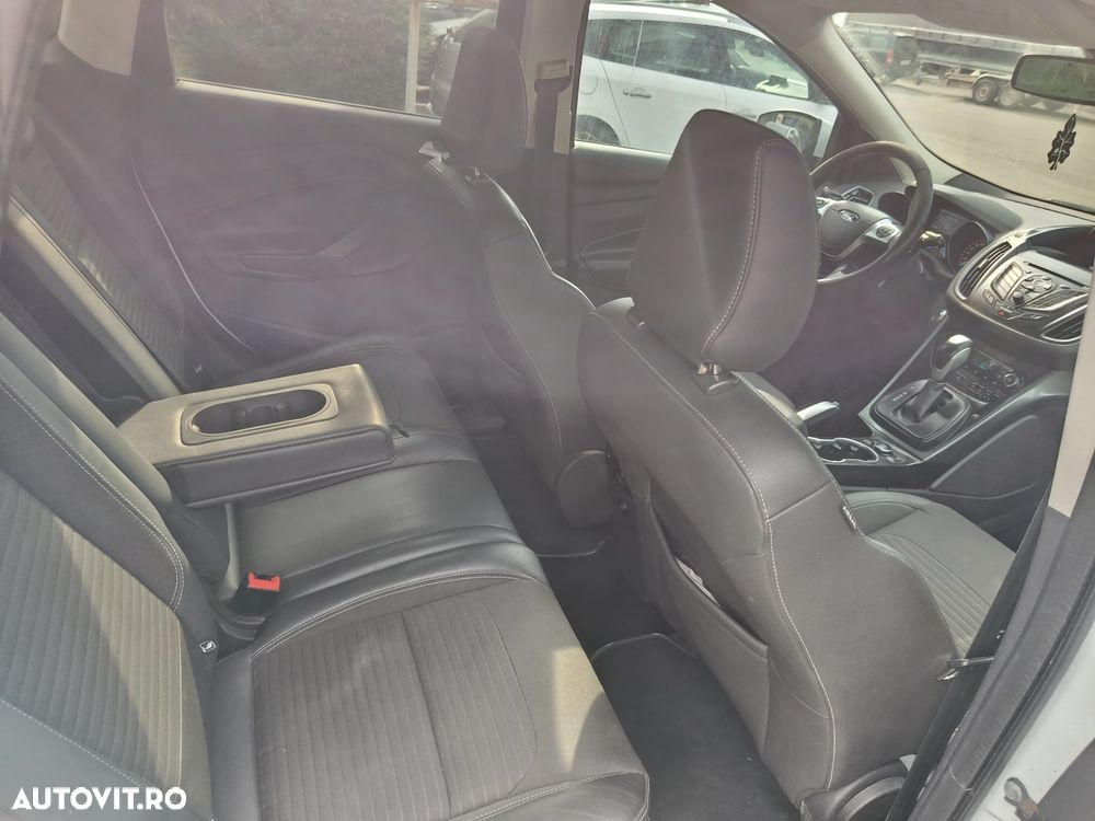 Ford Kuga 2.0 TDCi 4x4 Aut. Titanium - 7