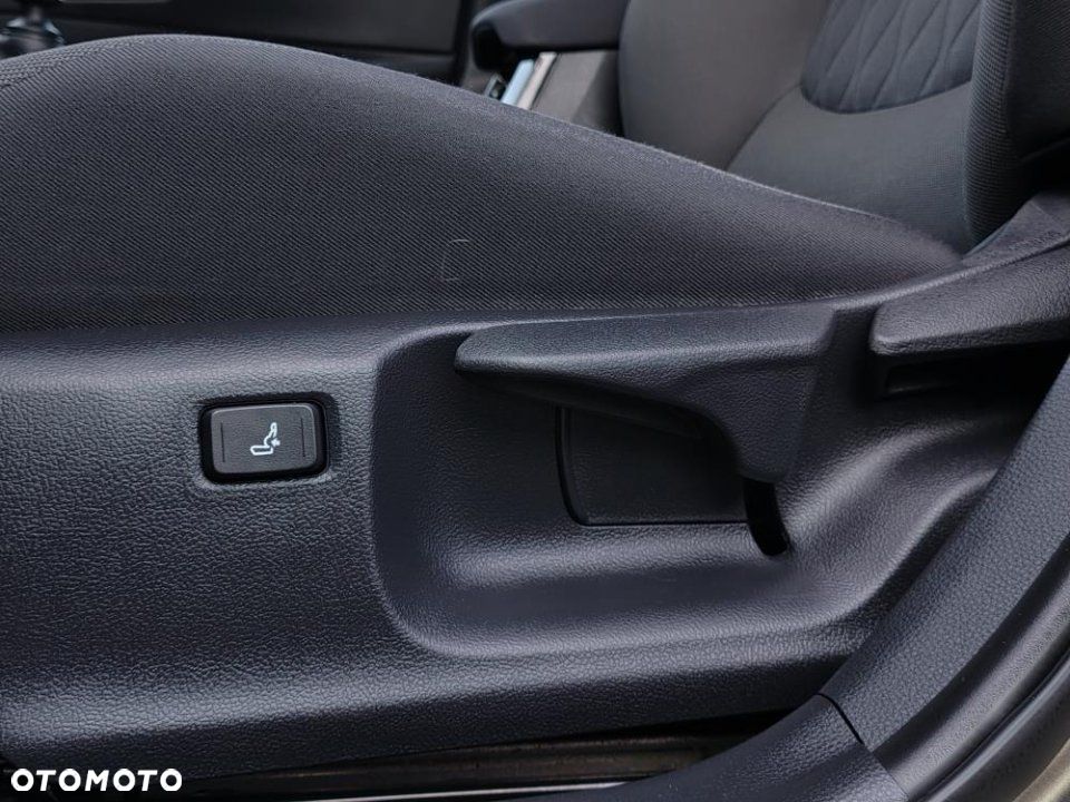 Toyota Corolla - 10