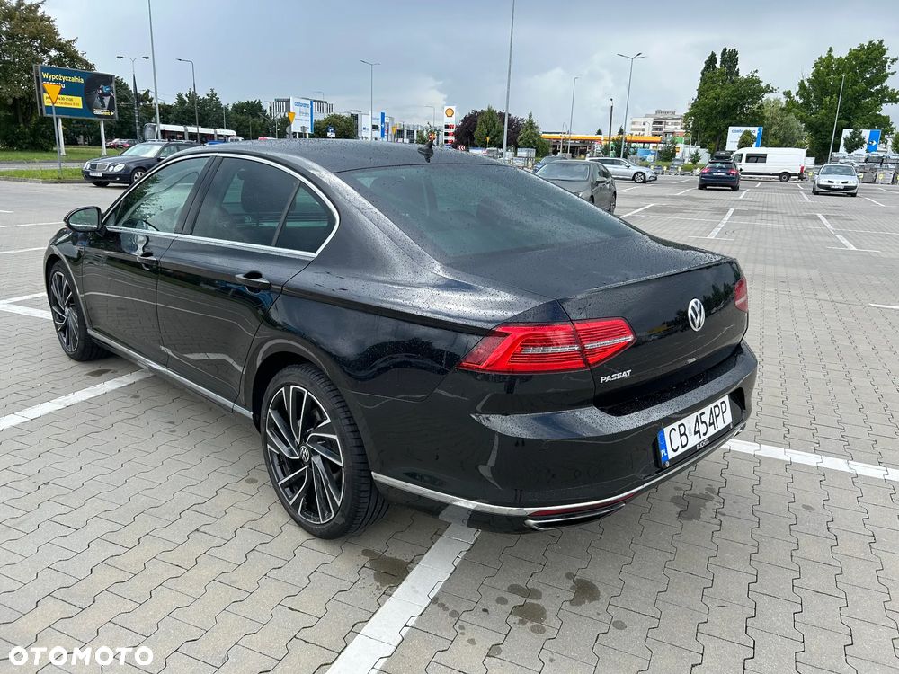 Volkswagen Passat - 15