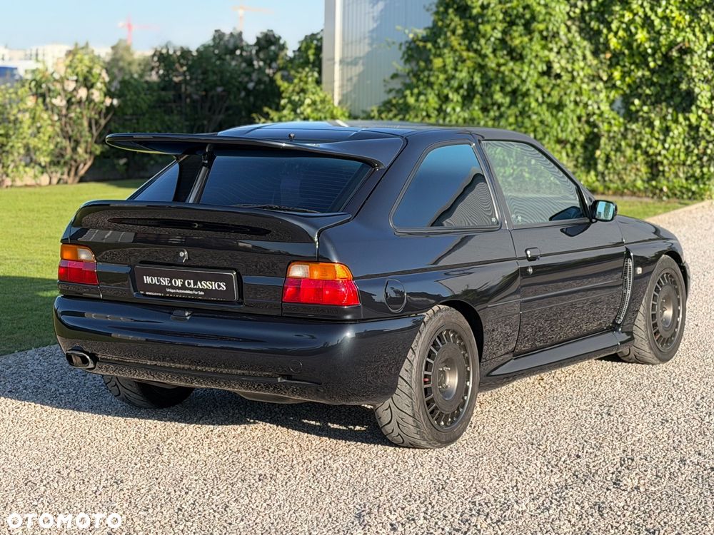 Ford Escort - 12
