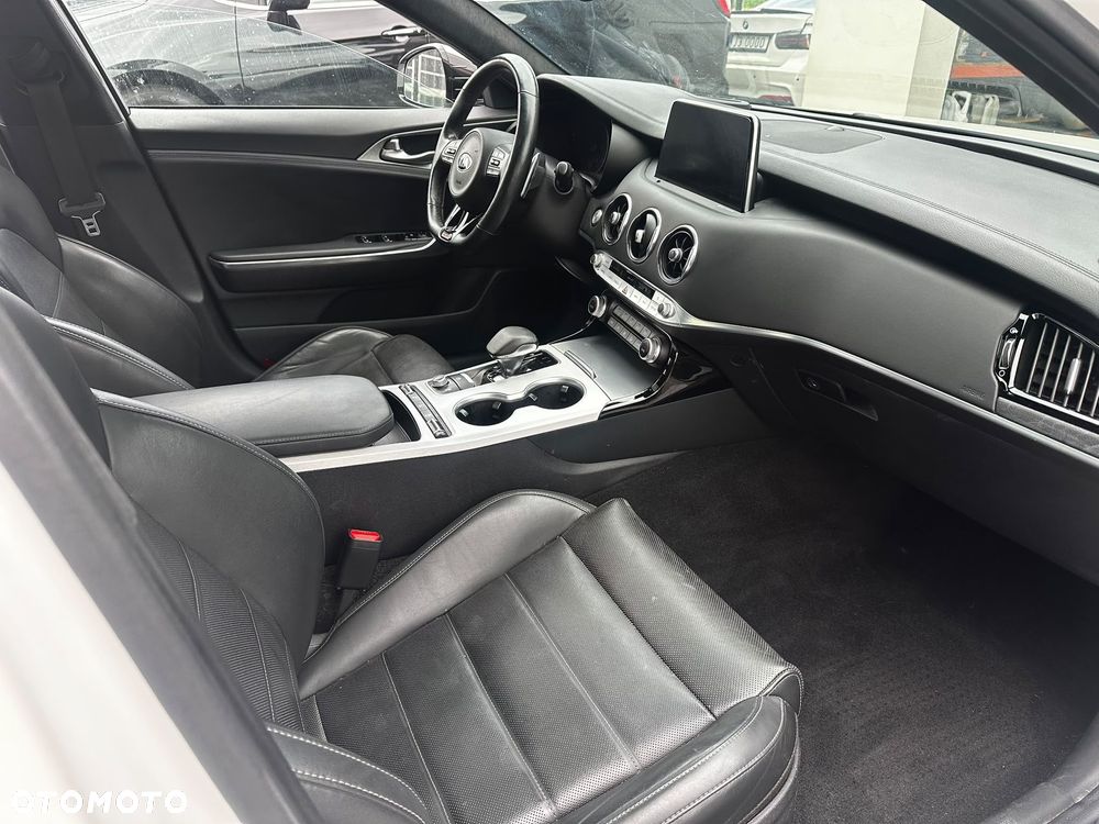 Kia Stinger 3.3 T-GDI V6 GT Prestige Line AWD - 18