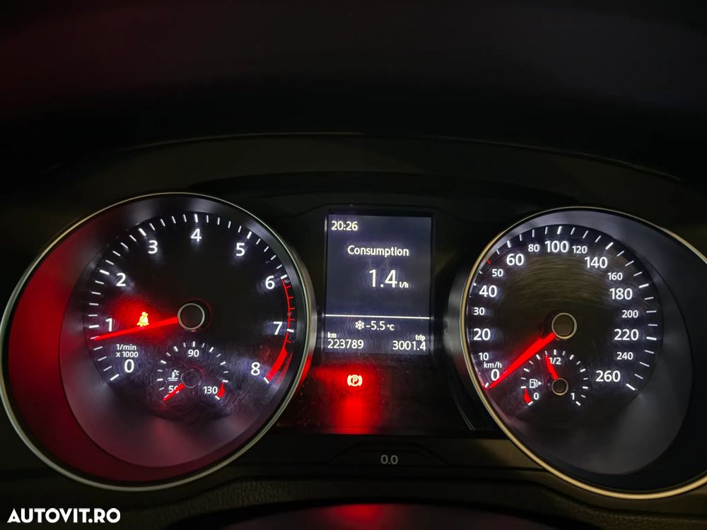 Volkswagen Passat 1.4 TSI Advance - 18