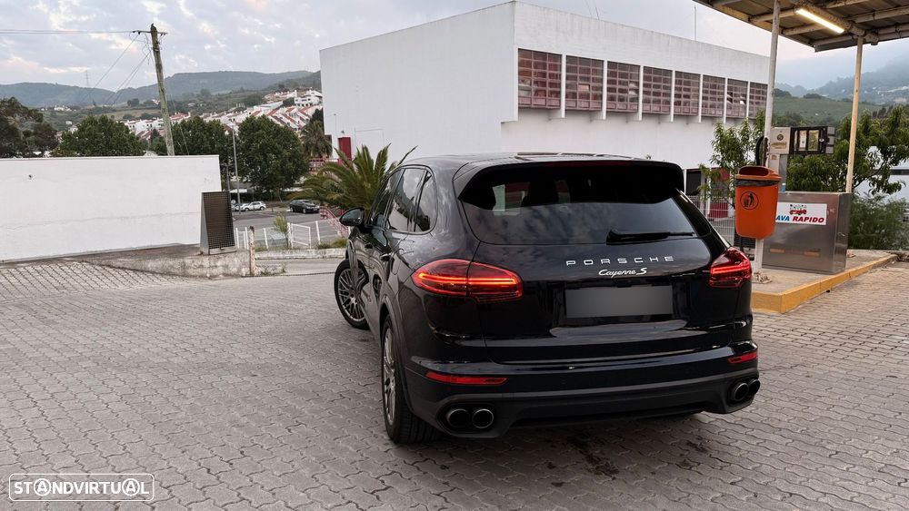 Porsche Cayenne - 12