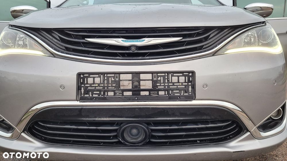 Chrysler Pacifica - 14