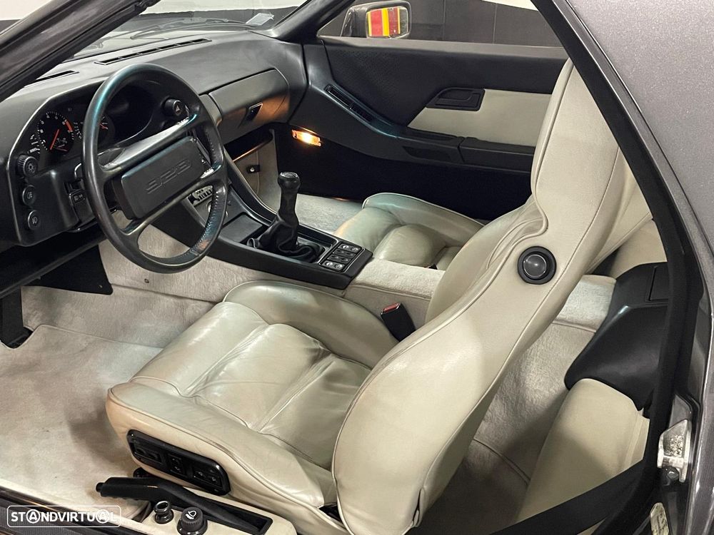 Porsche 928 S - 6
