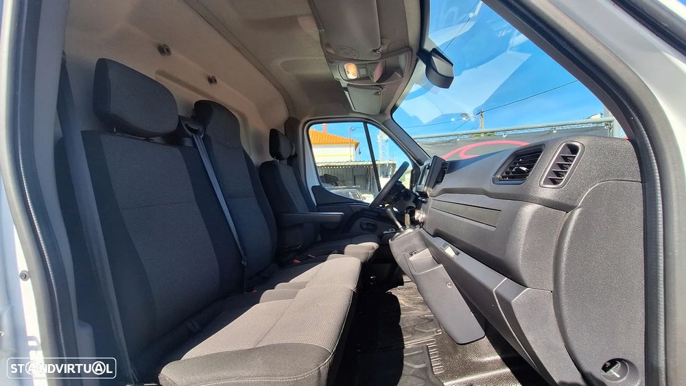 Renault Master 2.3 dci L2H2 hka 3.3t Caixa Automática - 18