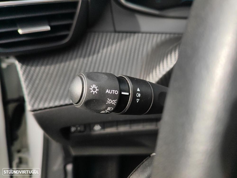 Peugeot e-208 50 kWh Active - 31