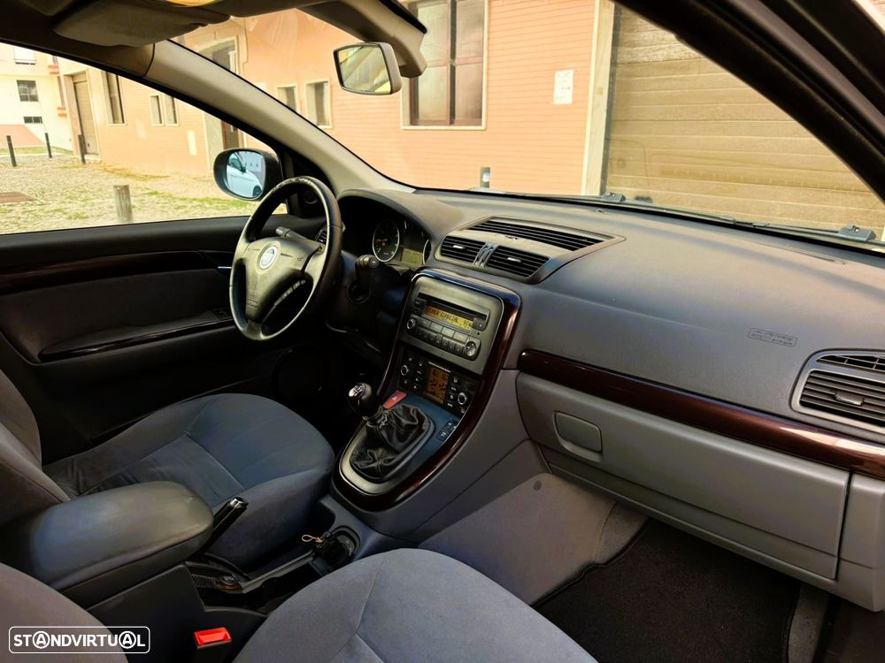 Fiat Croma 1.9 M-Jet Emotion 854 - 10