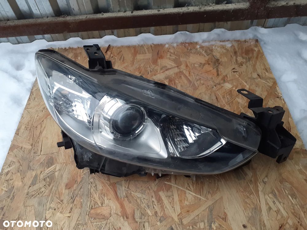 12138 Lampa prawy przód Mazda 6 12- - 1