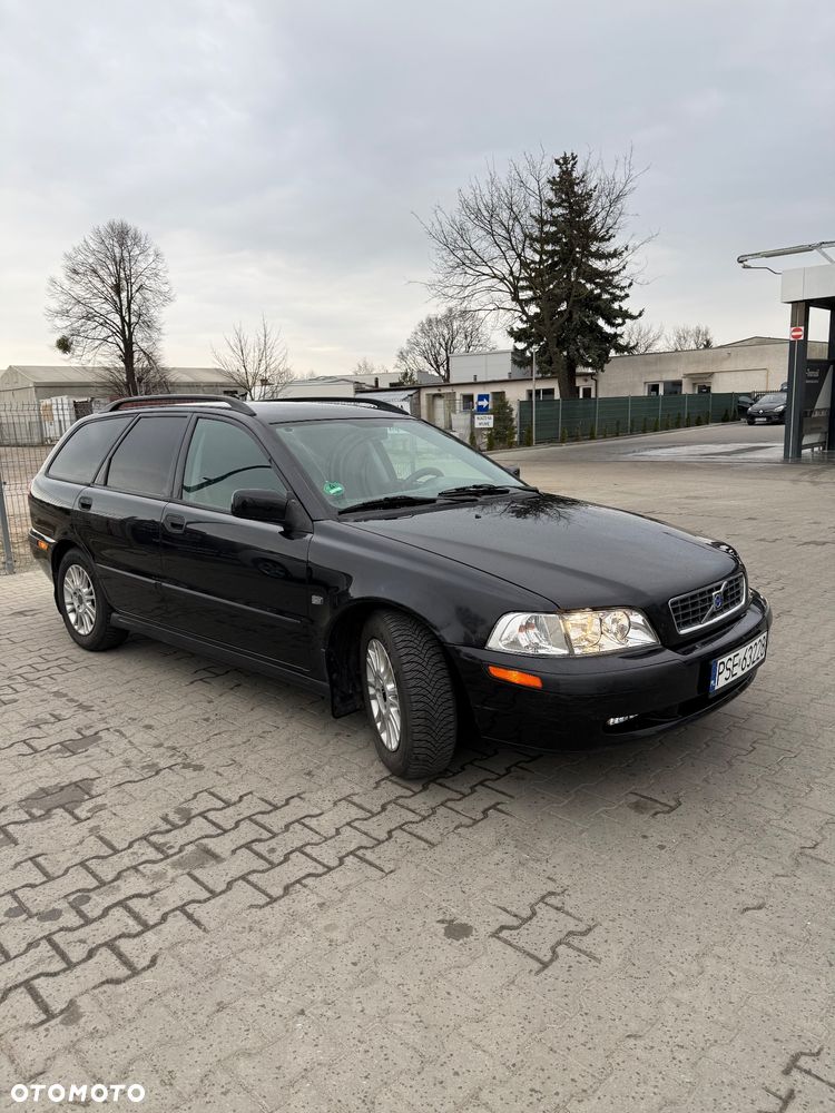 Volvo V40 1.8 Classic Limited Edition - 1