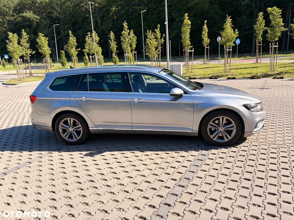 Volkswagen Passat Variant 1.5 TSI EVO Elegance DSG - 4