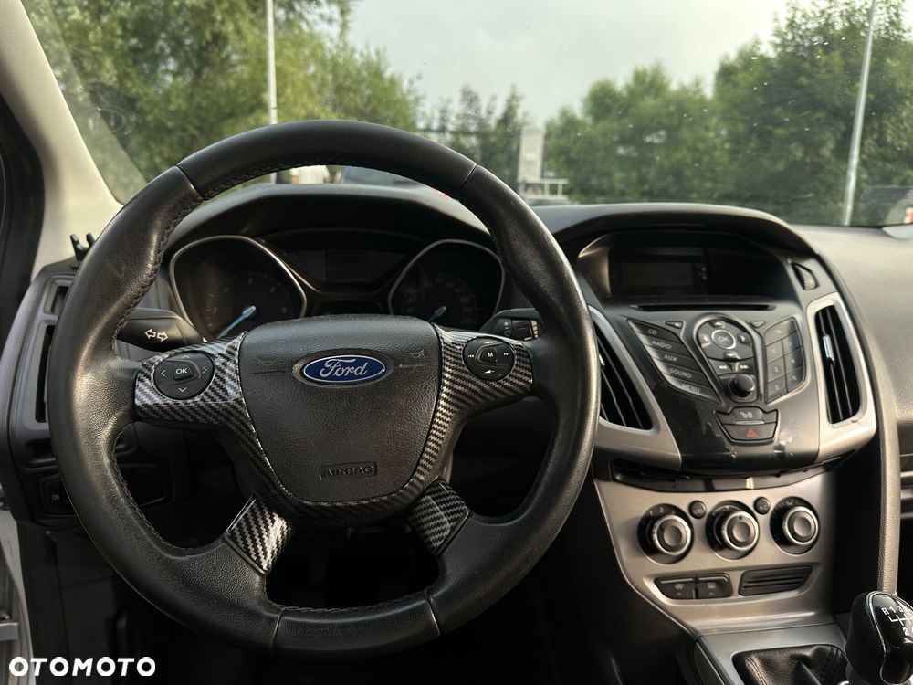 Ford Focus - 22