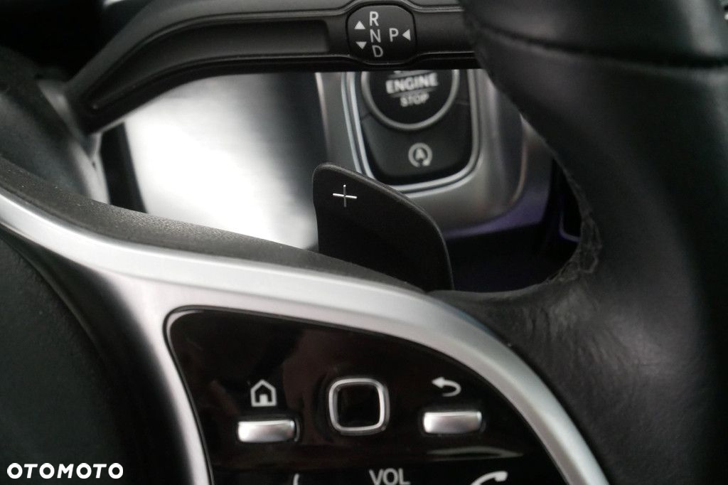 Mercedes-Benz GLB - 29