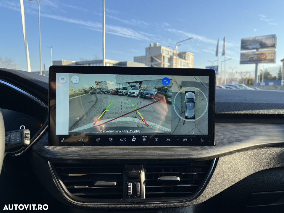Ford Kuga - 19