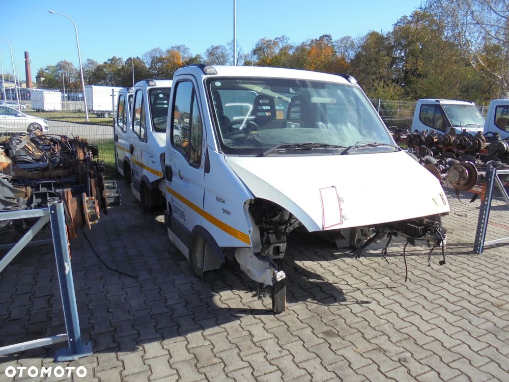 KABINA IVECO DAILY SZKIELET GOŁA 2006-2014 DEMONTAŻ - 1