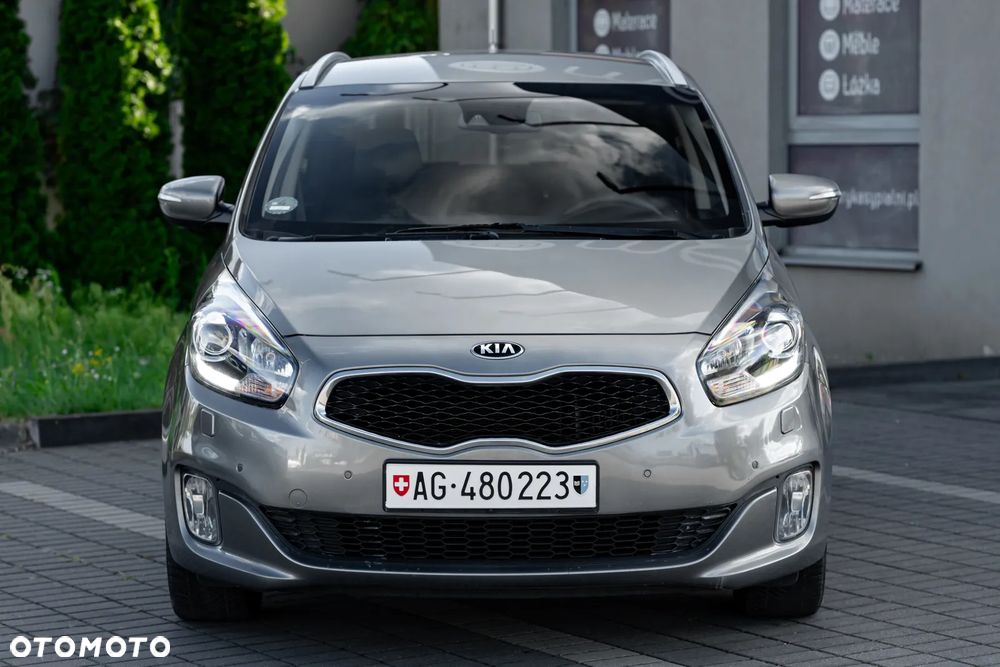 Kia Carens 1.7 CRDi 136 Dream Team Edition - 4